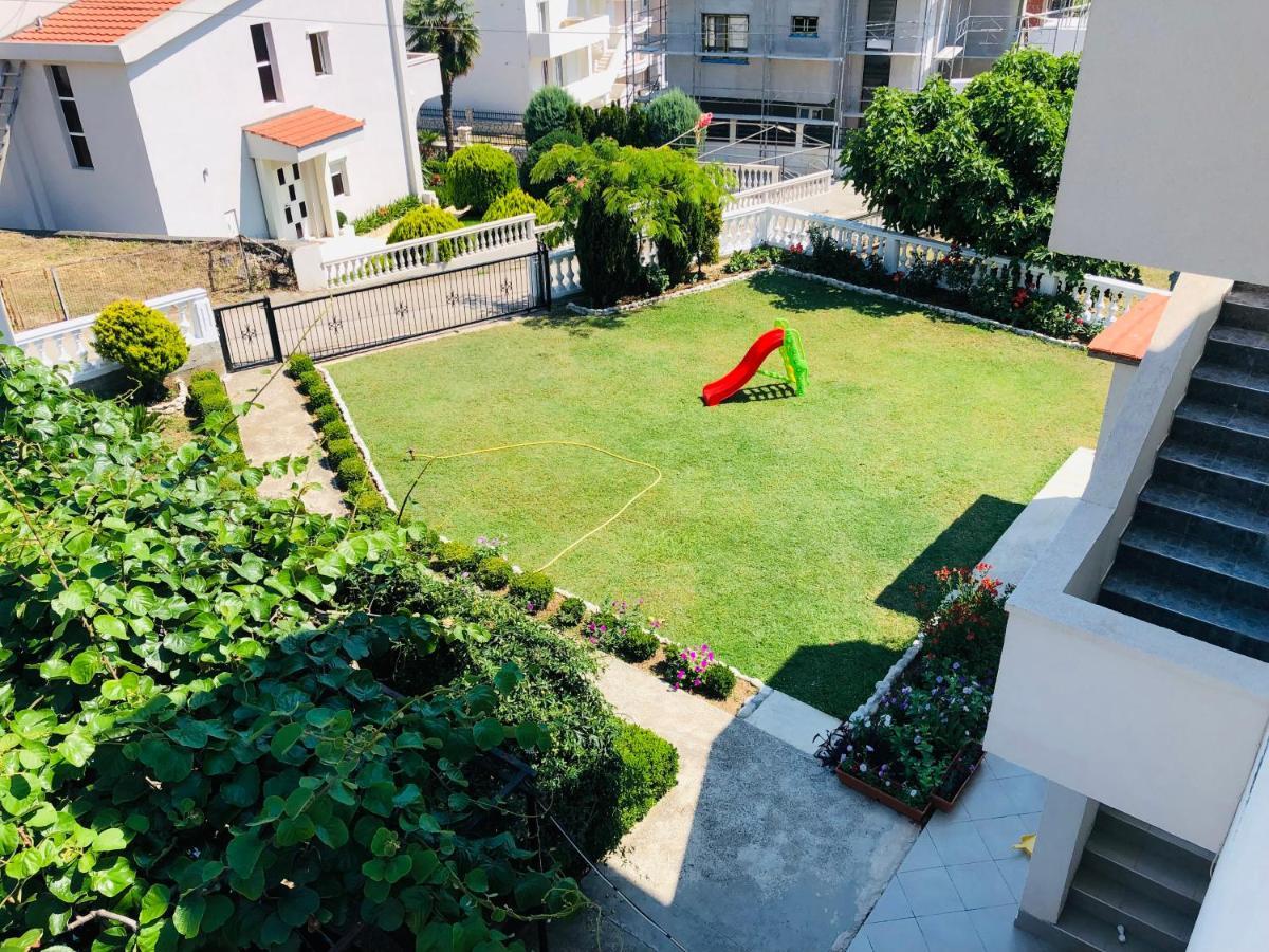 Apartments Radosevic Ulcinj Zimmer foto